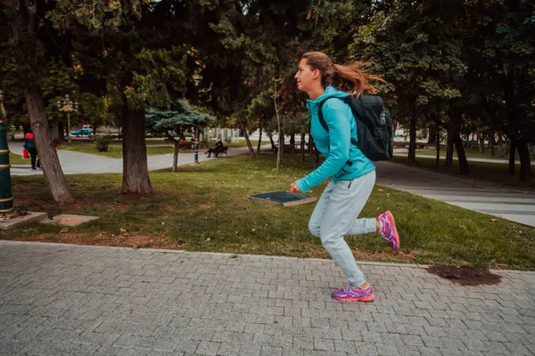 Women Sports Clothes Running Modern Urban Environment Concept Sporty Healthy — Stok fotoğraf