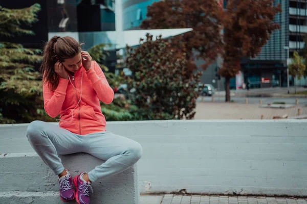 Woman Sports Outfit Resting City Environment Hard Morning Workout While — Stock Fotó