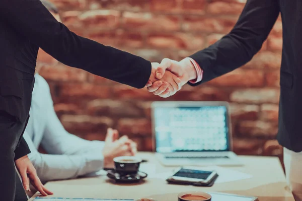 Business Shaking Hands Finishing Meeting Successful Businesspeople Handshaking Good Deal — Stockfoto