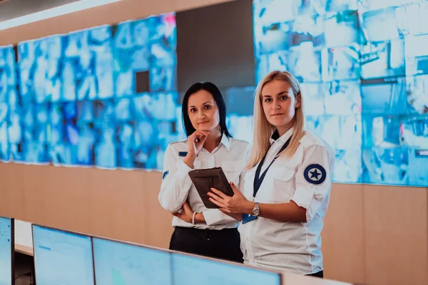 Group Portrait Female Security Operator While Working Data System Control — Foto de Stock
