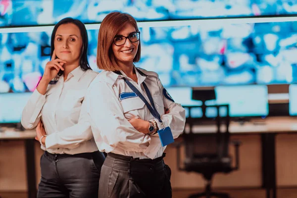 Group Portrait Female Security Operator While Working Data System Control — Foto Stock