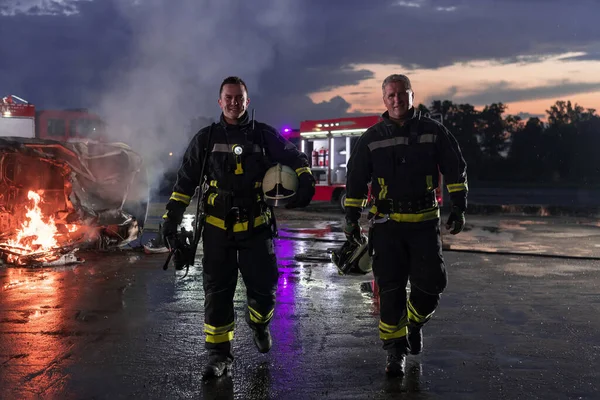 Brave Firefighters Team Walking Finished Paramedics Firemen Rescue Team Fight — Stock Photo, Image