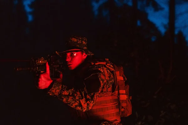 Soldiers Squad Action Night Mission Using Laser Sight Beam Lights — Stock Photo, Image