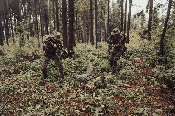 Escouade Soldats Été Capturer Terroriste Vivant Les Interroger Sur Eux — Photo