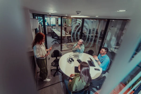 Group Young Business Entrepreneurs Engages Focused Meeting Discussing Various Business — Stock Photo, Image