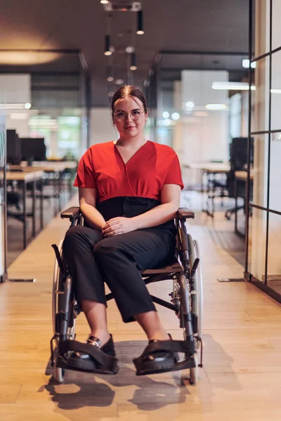 Modern Young Businesswoman Wheelchair Surrounded Inclusive Workspace Glass Walled Offices — Stock Photo, Image