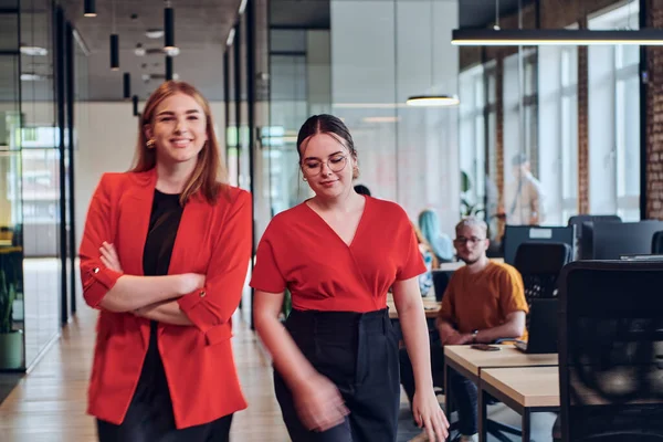 Group Determined Businesswomen Confidently Pose Side Side Modern Startup Coworking — Stock Photo, Image