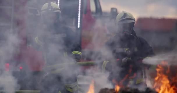 Firefighters Fight Fire Flame Control Fire Spreading Out Firefighter Industrial — Stock Video