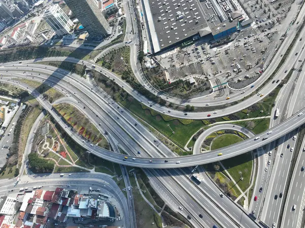 Luftaufnahme Modernes Mehrstöckiges Autobahnkreuz Mit Mautpflichtiger Autobahn Straßenverkehr Eine Wichtige — Stockfoto