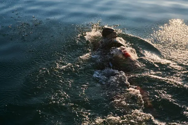Triathlon Athlete Swimming Lake Sunrise Wearing Wetsuit High Quality Photo — Stock Photo, Image
