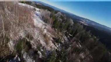 Kış Ormanı Karları Ağaçları Kaplamıştı Alp Dağları Sabah Erken Güneş Doğumu Tatil ve Turizm Ağacı Canlı Renkler Hava 4k FPV