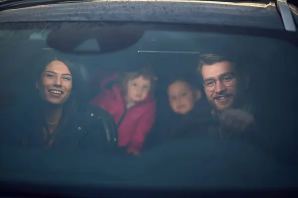 Nighttime Hours Happy Family Enjoys Playful Moments Together Car Journey — Stock Photo, Image