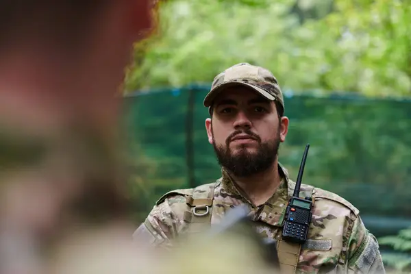 Soldado Élite Exuda Determinación Enfocada Prontitud Preparado Para Una Operación — Foto de Stock