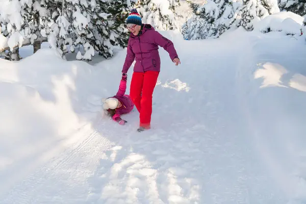 Mother Daughter Dash Serene Snowy Path Embracing Tranquil Beauty Winter Fotos de stock libres de derechos