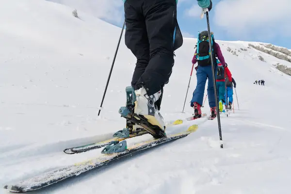 Close Equipamento Bem Usado Alpinistas Revela História Inúmeras Aventuras Prepara — Fotografia de Stock