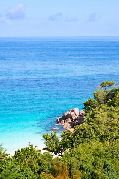 Famous Beach Anse Georgette Praslin Island Seychelles 로열티 프리 스톡 이미지