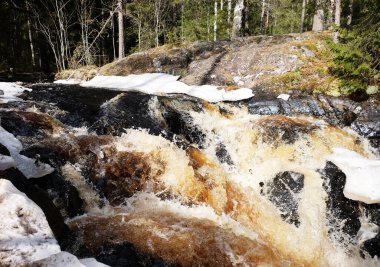 Ruskeala Şelaleleri, Karelia 'da, Ruskeala Dağı yakınlarındaki ve aynı adı taşıyan köyde bulunan ünlü şelalelerdir.