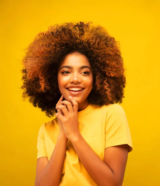 Lifestyle Schoonheid Mensen Concept Jonge Mooie Afrikaanse Amerikaanse Vrouw Gezicht — Stockfoto