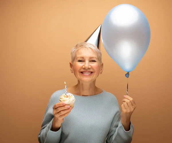People Party Aging Maturity Concept Beauitful Elderly Female Wearing Conical — Stock Photo, Image