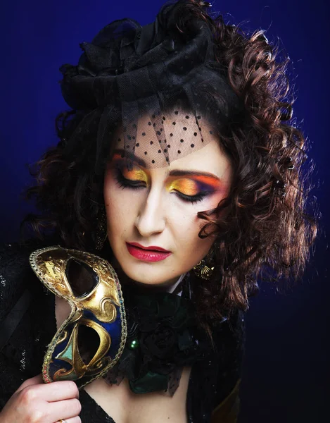 Beautiful Curly Woman Bright Makeup Hat Veil Holding Venetian Mask — Stock Photo, Image