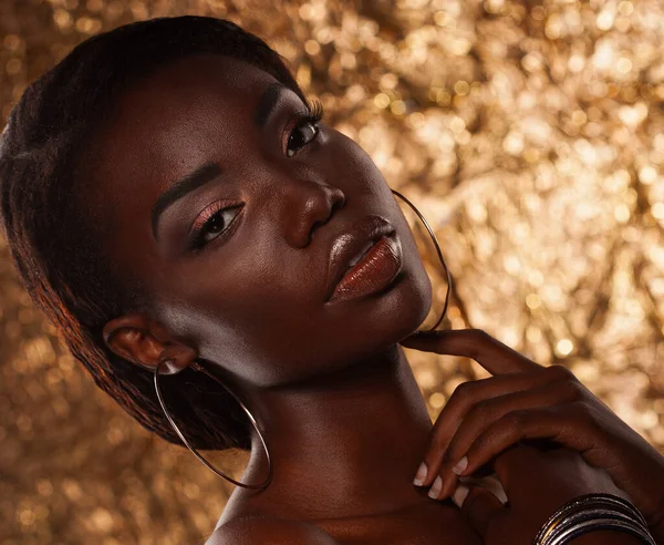 Beauty Portrait Sensual African Woman Gold Background Close — Fotografia de Stock
