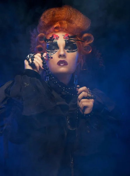 Gotik Cadı Kara Prenses Kızıl Kadın Cadılar Bayramı Resmi — Stok fotoğraf