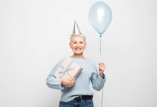 People Aging Maturity Concept Amazed Elderly Woman Short Hair Wearing — Stock Photo, Image