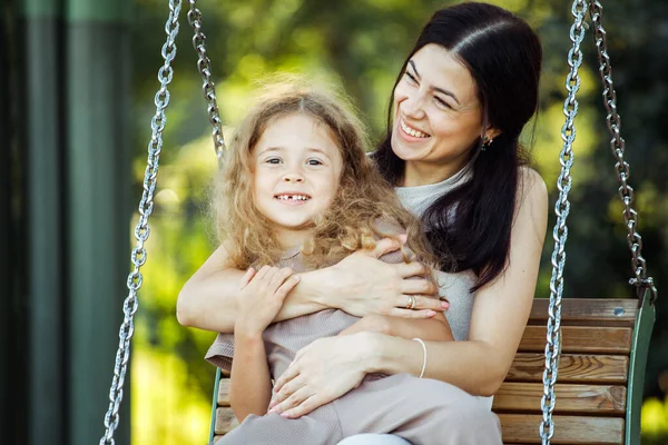 Mom Daughter Swing Swing Caucasian Woman Little Child Girl Have — Stock Photo, Image