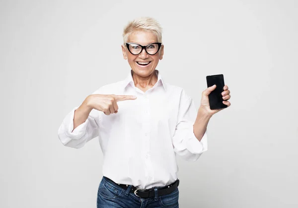 Modern Lifestyle Old People Electronic Gadgets Concept Attractive Elderly Female — Stock Photo, Image