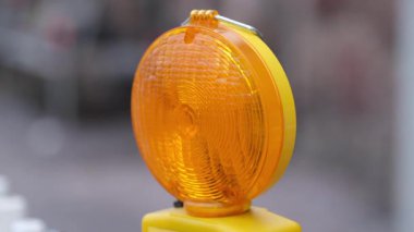 İnşaat alanının uyarı ışığı 