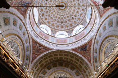 Finlandiya Ulusal Kütüphanesinin Tavanı