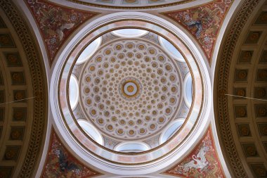 Finlandiya Ulusal Kütüphanesinin Tavanı