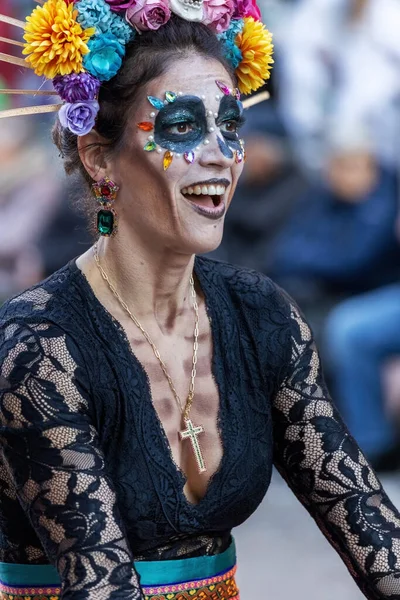 Palamos España Febrero 2023 Desfile Carnaval Tradicional Una Pequeña Ciudad — Foto de Stock