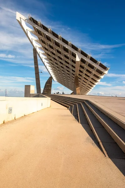 Pergola Mit Sonnenkollektoren Hafen Forum Harbor Barcelona — Stockfoto