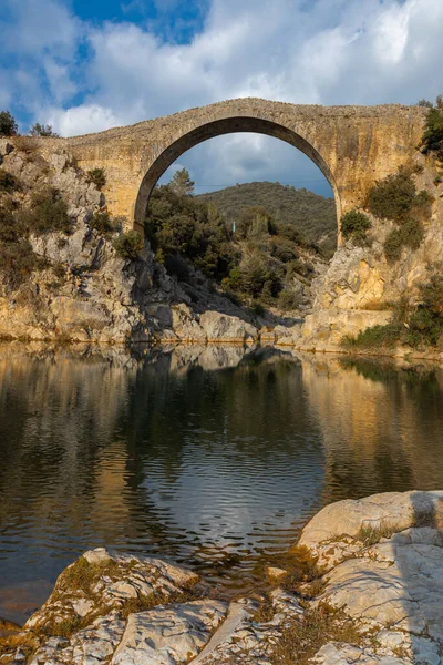 Vista Uma Antiga Ponte Pont Llierca Catalunha Espanha Esta Bela — Fotografia de Stock