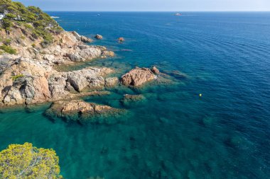 Palamos 'taki koy manzarası, Costa Brava, Girona. İspanya