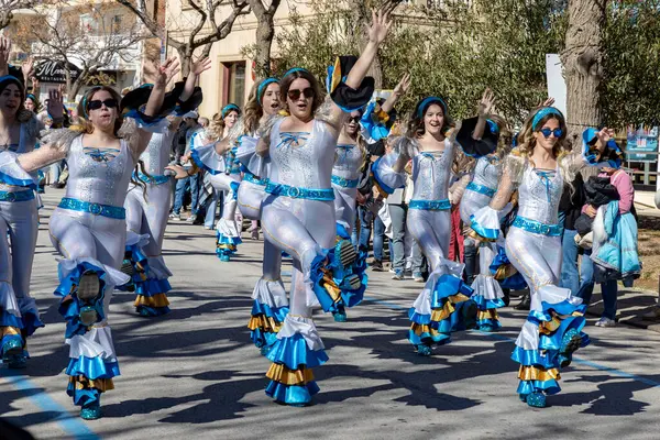 Palamos Espanha Fevereiro 2024 Tradicional Desfile Carnaval Uma Pequena Cidade — Fotografia de Stock