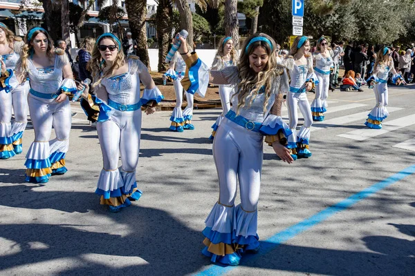 Palamos Ισπανία Φεβρουαρίου 2024 Παραδοσιακή Παρέλαση Καρναβαλιού Μια Μικρή Πόλη Φωτογραφία Αρχείου