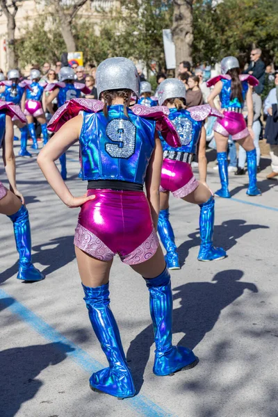 Palamos Ισπανία Φεβρουαρίου 2024 Παραδοσιακή Παρέλαση Καρναβαλιού Μια Μικρή Πόλη Εικόνα Αρχείου