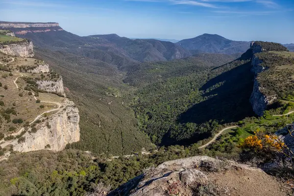 Piękny Hiszpański Górski Krajobraz Pobliżu Małej Wsi Rupit Katalonii Park Zdjęcia Stockowe bez tantiem