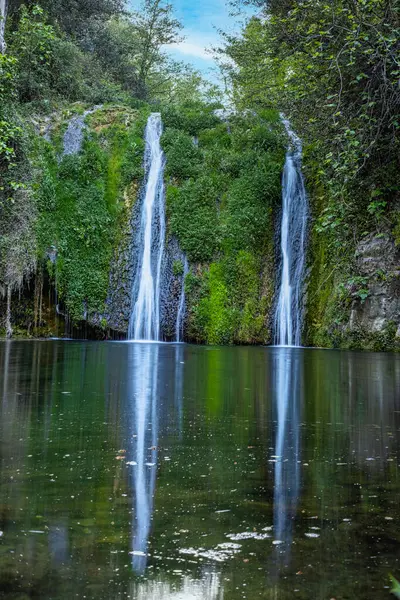 Водопад Мбаппе Испании Каталонии Рядом Небольшой Деревней Les Planes Hoches Лицензионные Стоковые Изображения