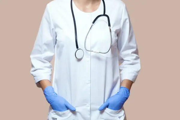 Dívka Doktor Stetoskopem Detailní Záběr Klinice — Stock fotografie