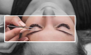 Güzellik salonunda uzun kirpikleri olan güzel bir kadın. Kirpik uzatma prosedürü. Kırbaçlar yakın.