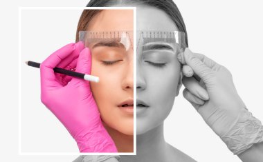 Makyaj sanatçısı kaşlar için beyaz kalemle işaretler yapar ve kaşları boyar. Profesyonel makyaj ve yüz bakımı.