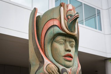 Alaska yerlisi Totem Kutup figürü Juneau, Alaska