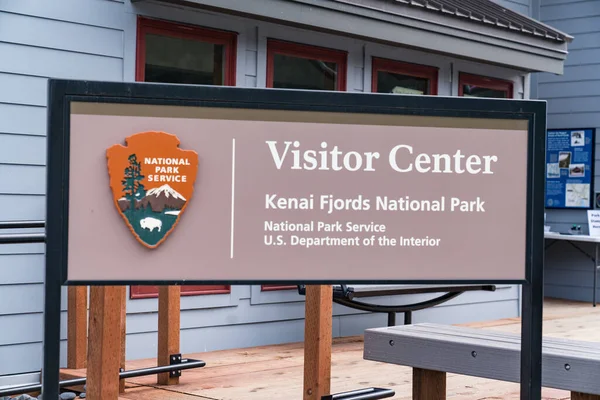 Seward Septiembre 2022 Kenai Fjords Visitor Center Sign Downtown Seward —  Fotos de Stock
