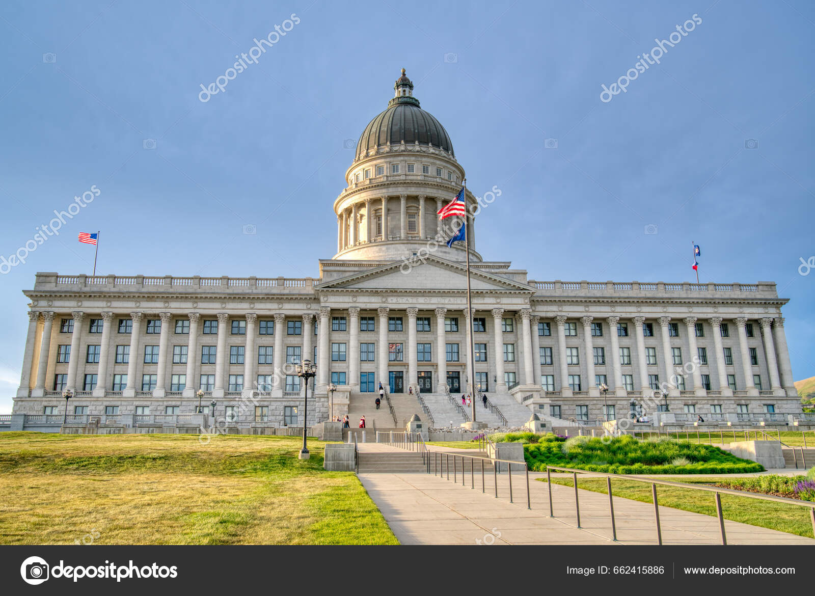 犹他州盐湖城国会山的犹他州国会楼—— 库存社论照片© paulbradyphoto #662415886