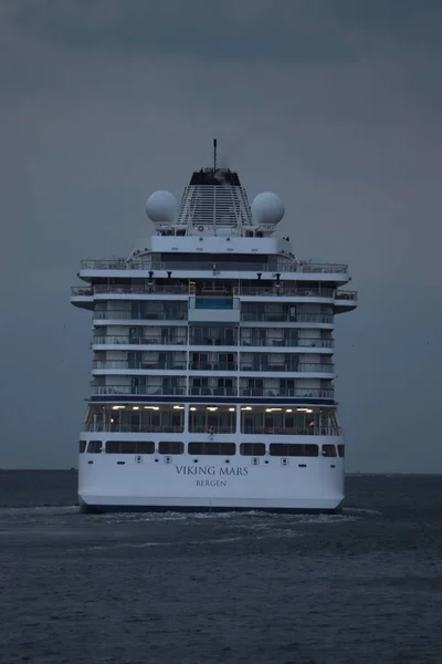 Велсен Нидерланды Сентября 2022 Года Mars Управляется Viking Cruises Оставляя — стоковое фото