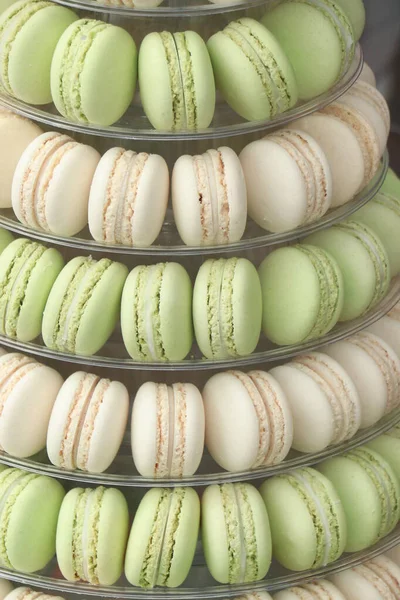 Tower Macarons White Green Often Seen Dessert Table Wedding — Stock Photo, Image