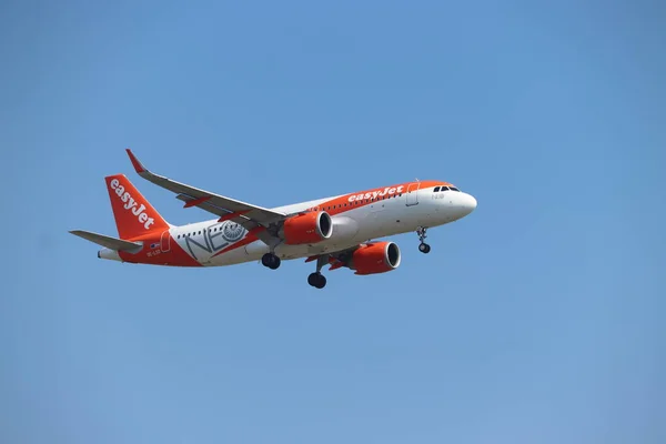 stock image Amsterdam, the Netherlands - September 8th, 2023: OE-LSO easyJet Europe Airbus A320-251N final approach to Polderbaan runway at Schiphol Amsterdam Airport, the Netherlands